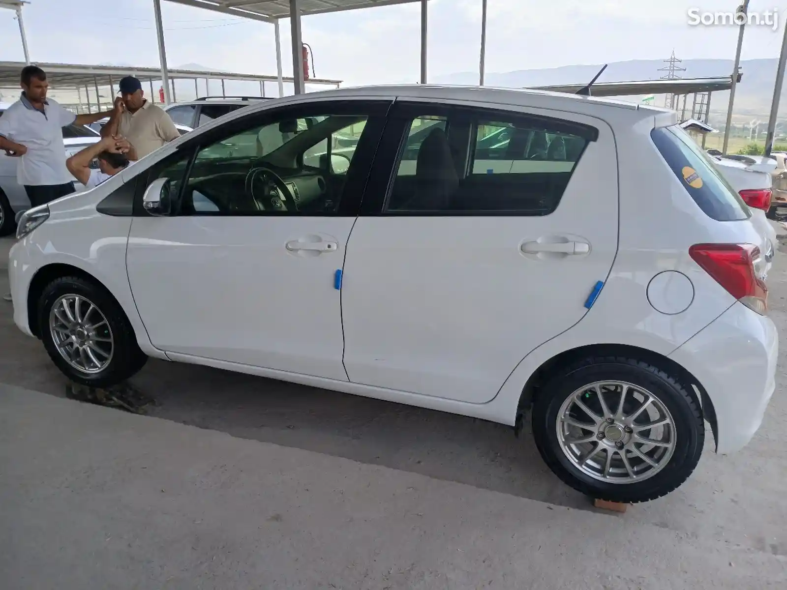 Toyota Vitz, 2015-14