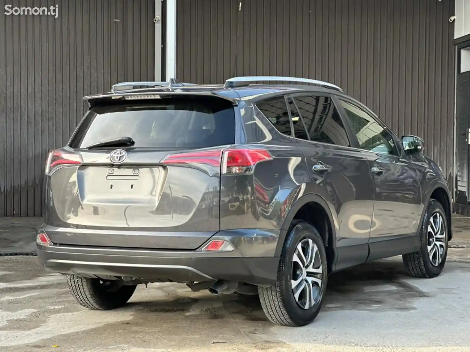 Toyota RAV 4, 2017-3
