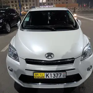 Toyota Mark X ZiO, 2011