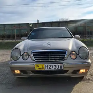 Mercedes-Benz E class, 2001