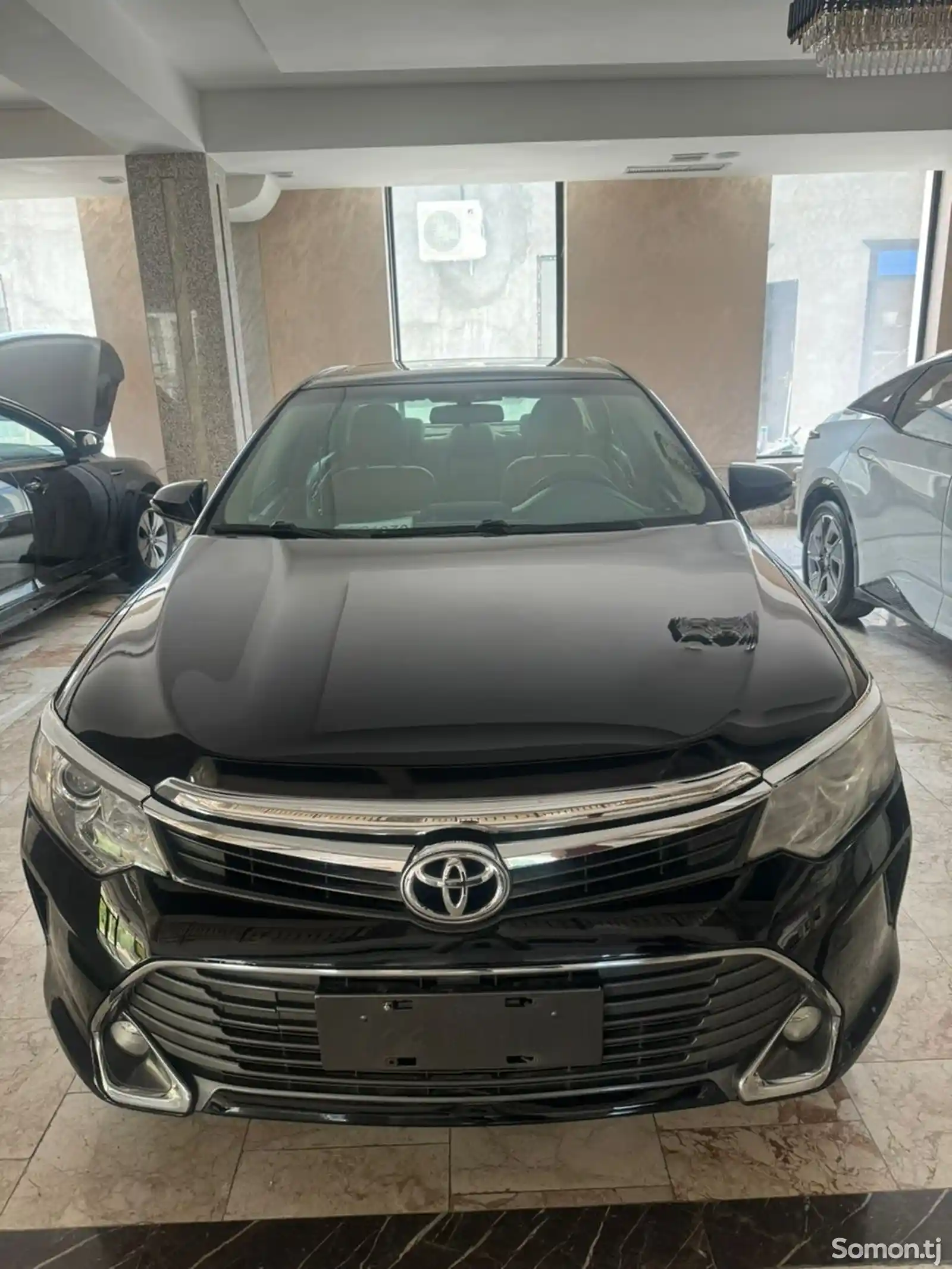 Toyota Camry, 2017-1