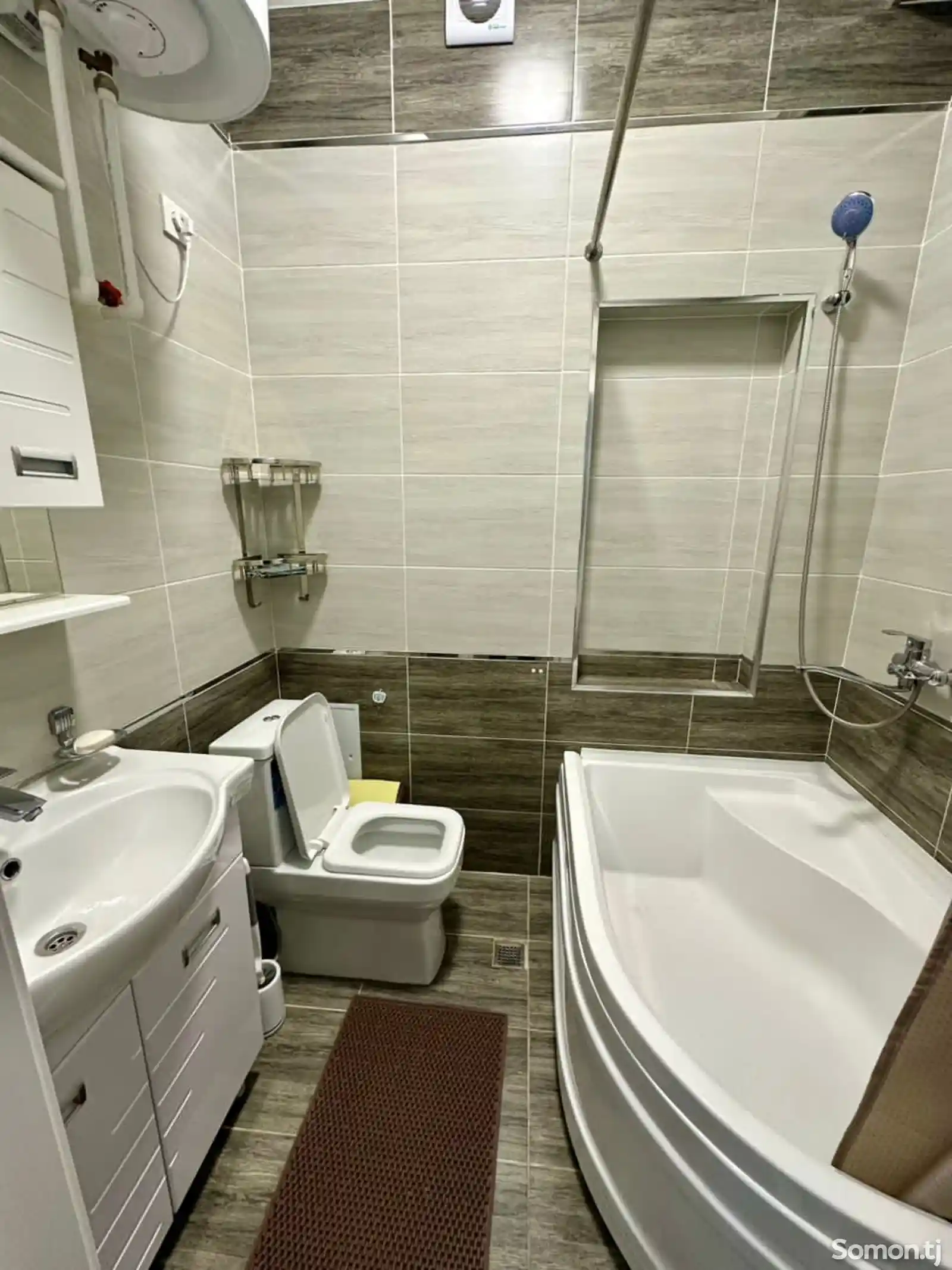 3-комн. квартира, 4 этаж, 130м², 19мкр-5