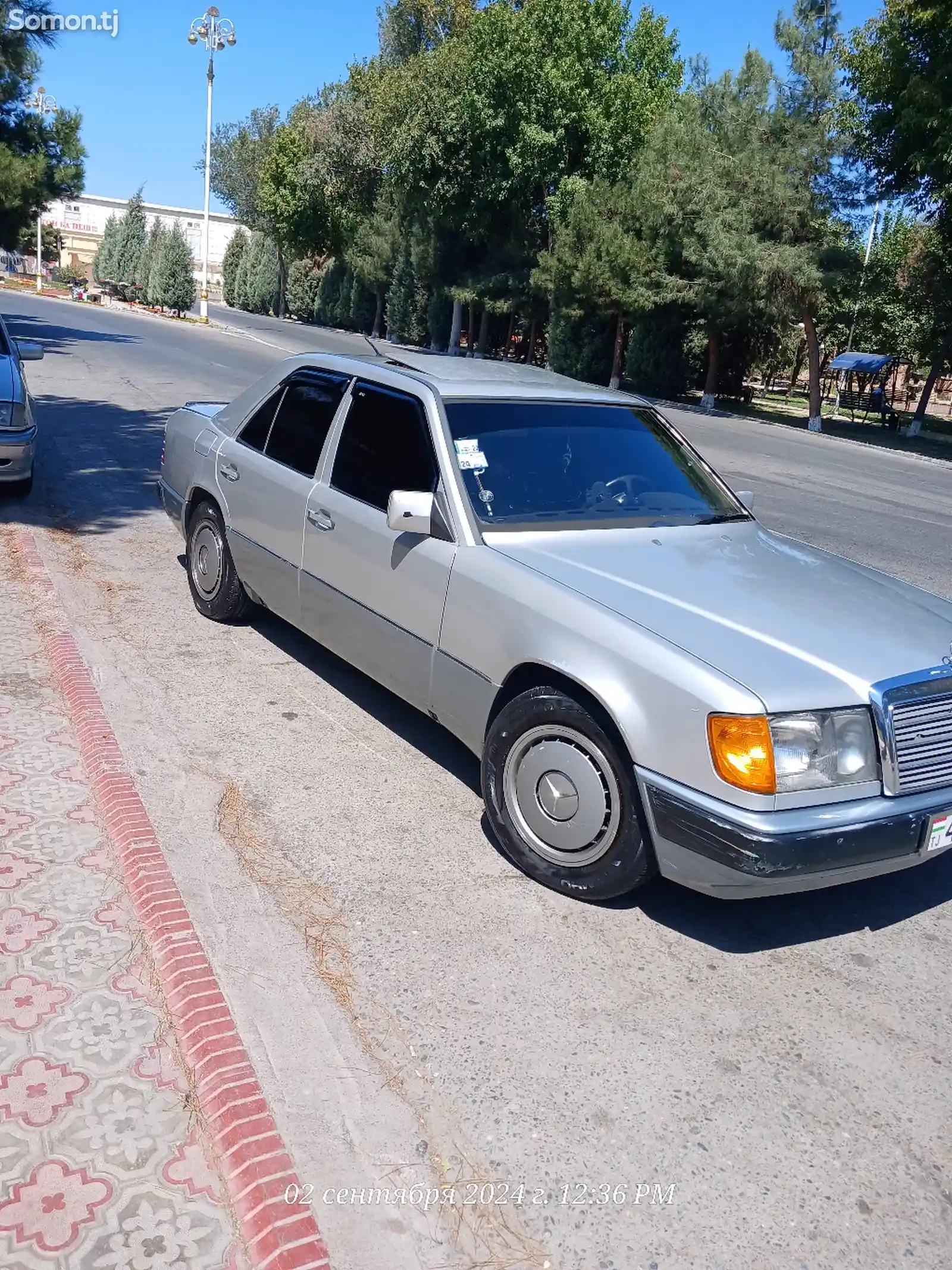 Mercedes-Benz W124, 1988-3