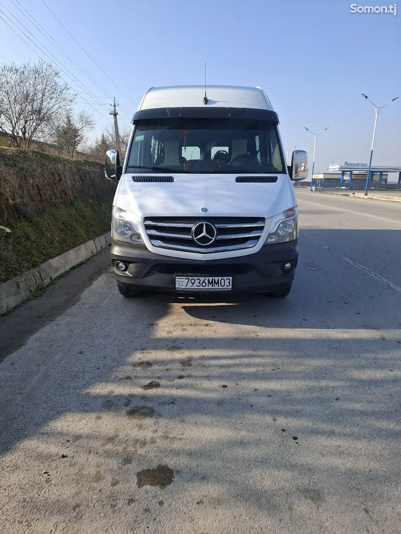 Mercedes benz sprinter-1