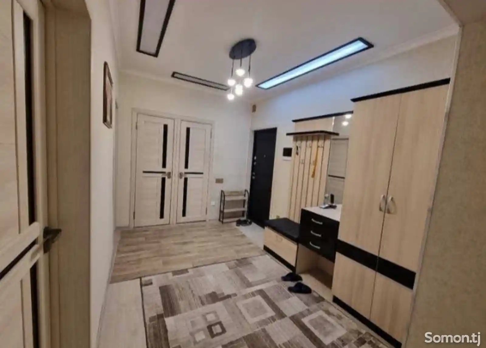 3-комн. квартира, 9 этаж, 80м², Сомони-3