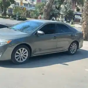 Toyota Camry, 2014