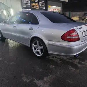 Mercedes-Benz E class, 2002