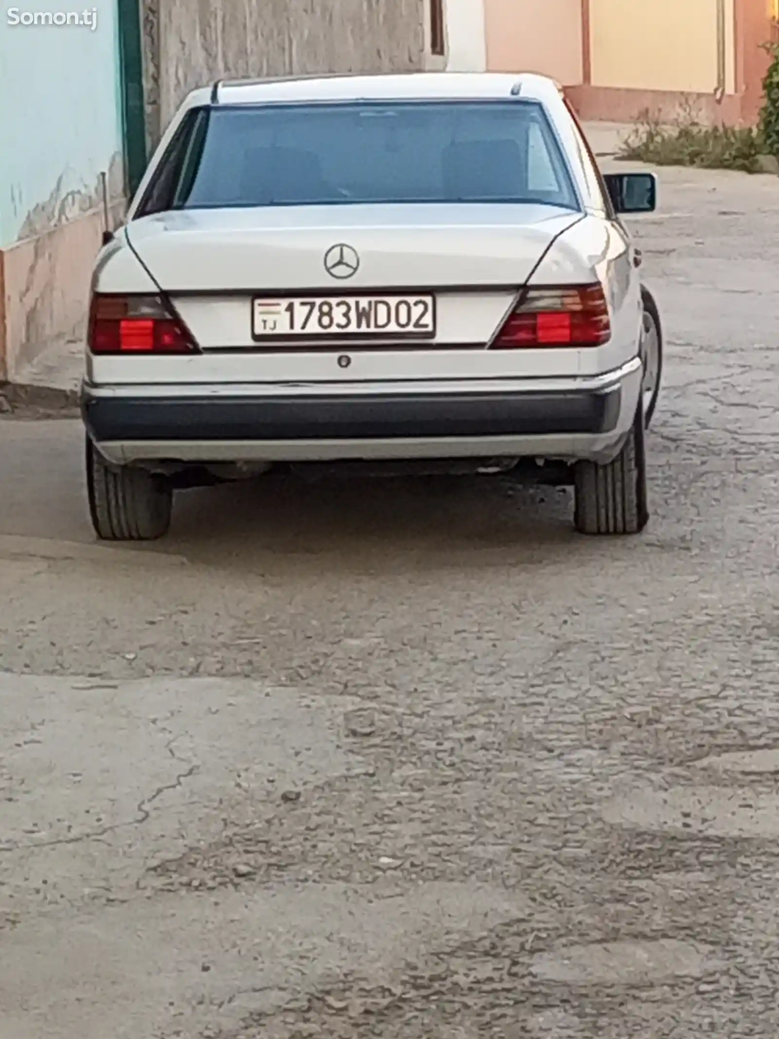 Mercedes-Benz W124, 1992-3