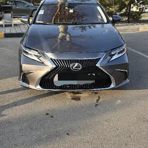 Lexus ES series, 2013