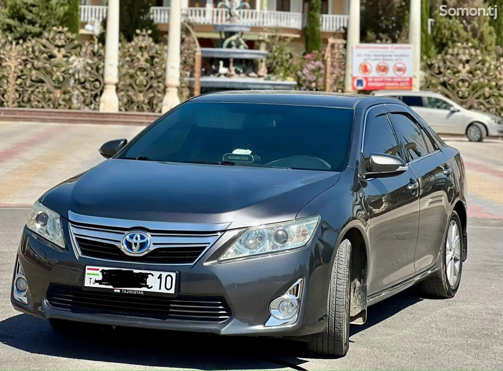 Toyota Camry, 2012-1