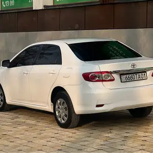 Toyota Corolla, 2011