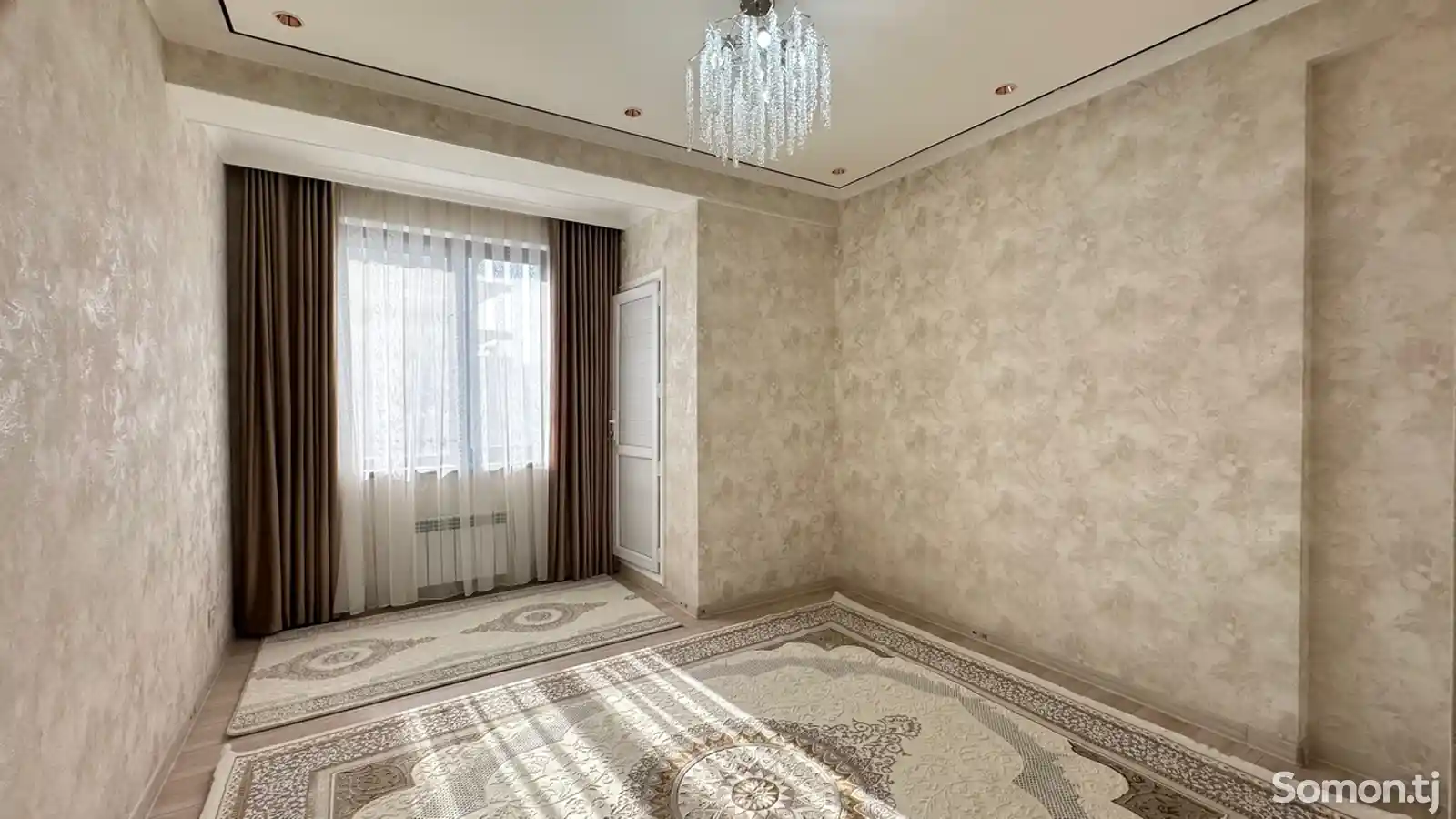 3-комн. квартира, 9 этаж, 80 м², 102 мкр, Ресторан Точ-12