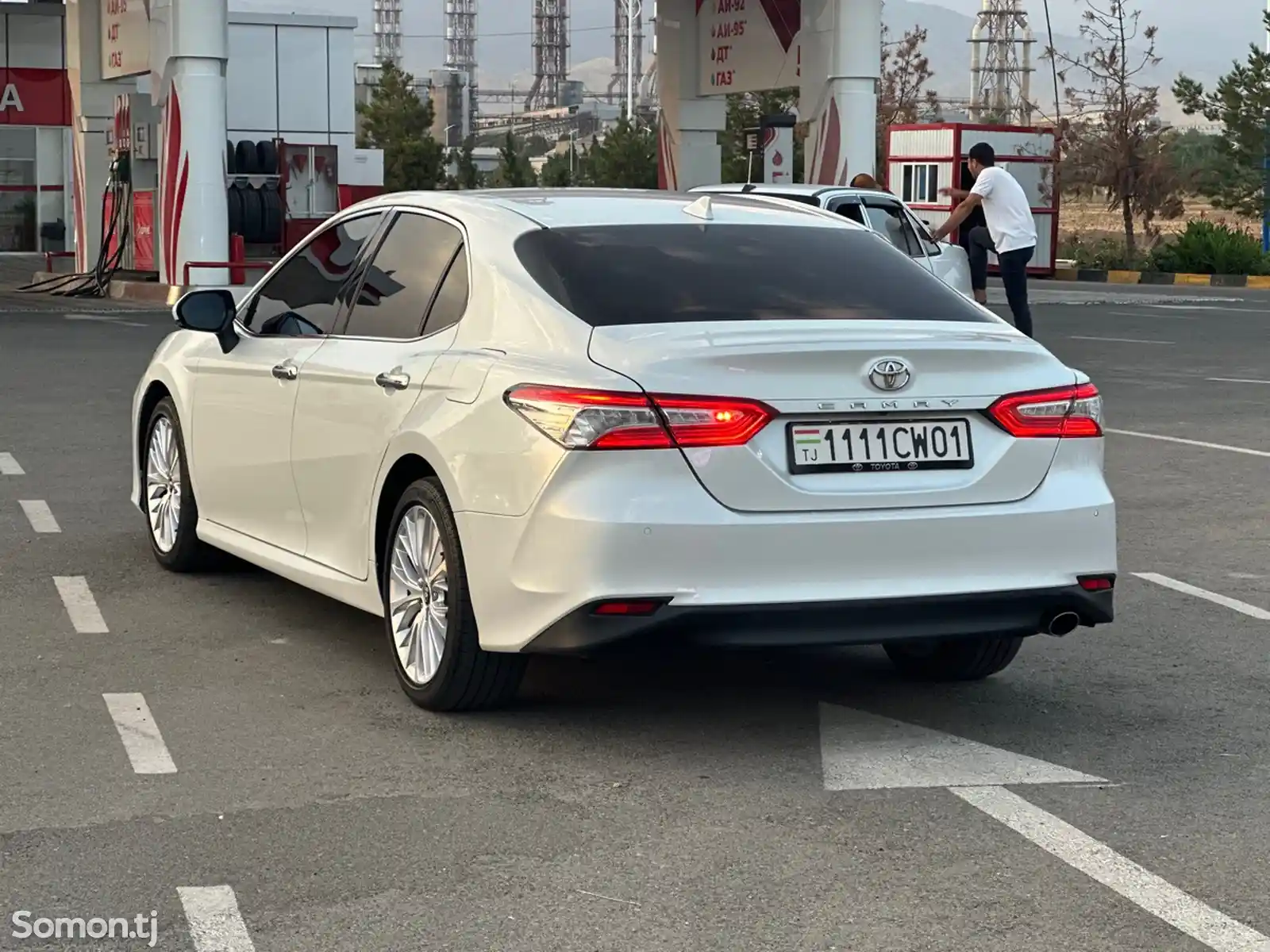 Toyota Camry, 2019-1