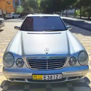 Mercedes-Benz E class, 2000