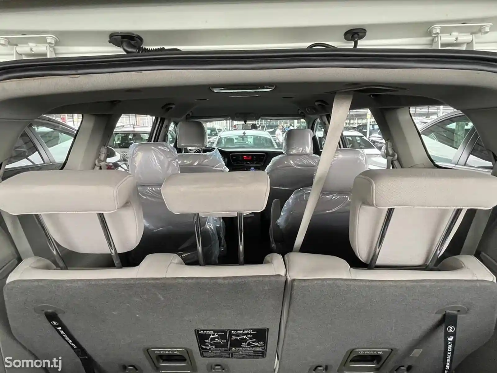 Kia Carnival, 2015-11