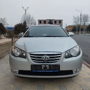 Hyundai Avante, 2010