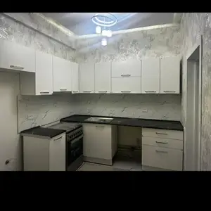 2-комн. квартира, 7 этаж, 80 м², 102мкр