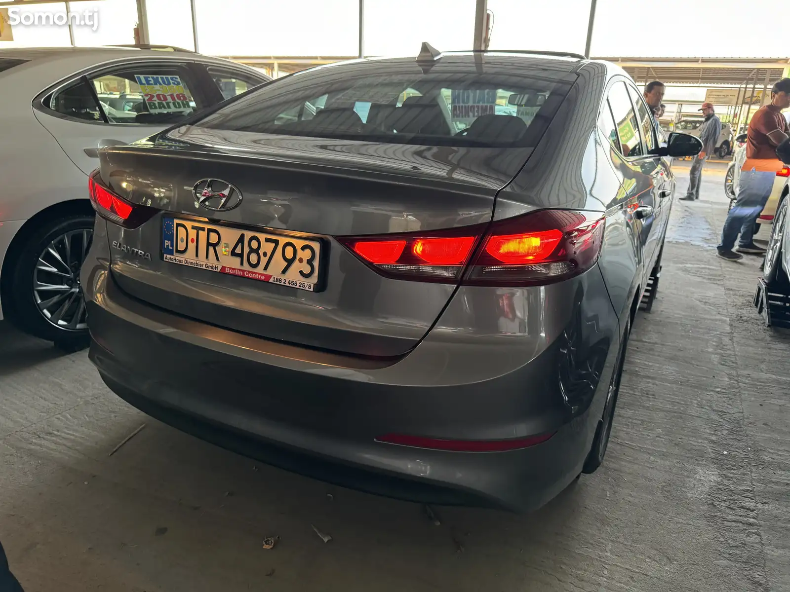 Hyundai Elantra, 2018-6