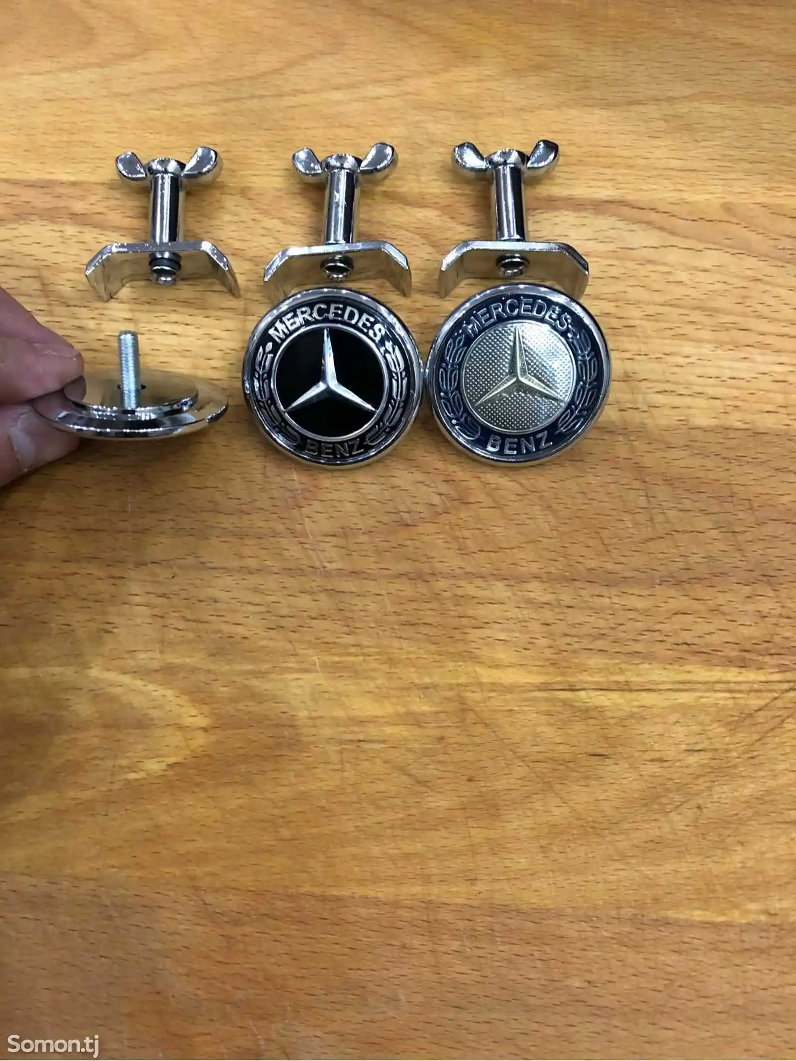 Значок от капота для Mercedes-Benz-3