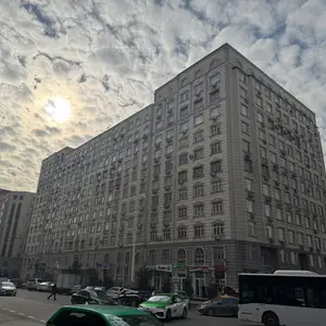 3-комн. квартира, 8 этаж, 114 м², И. Сомонӣ куч Рудакӣ 181