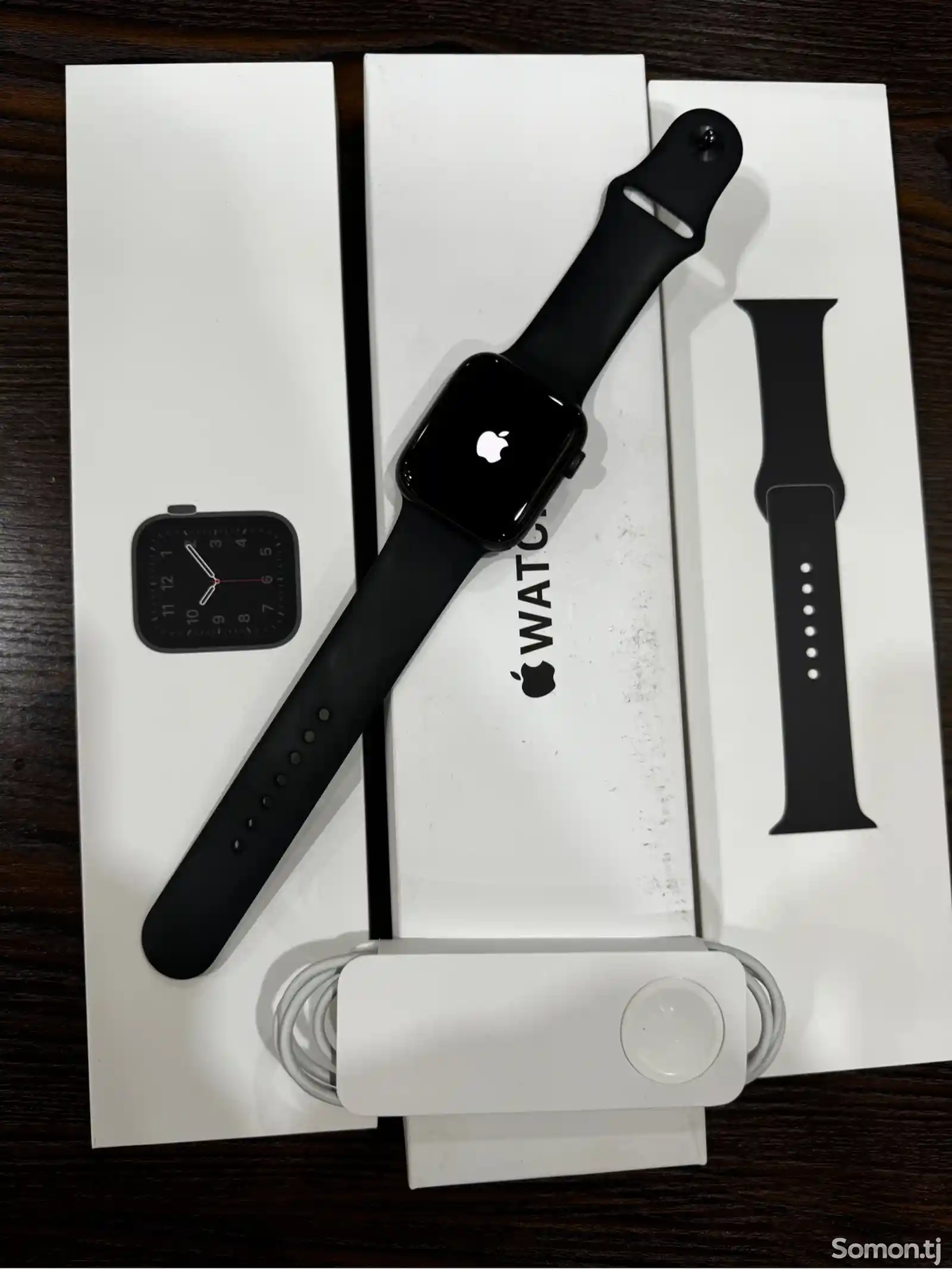 Смарт часы Apple Watch 6 SE 44mm-1