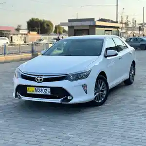 Toyota Camry, 2018