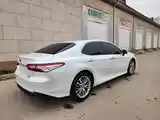 Toyota Camry, 2018-8