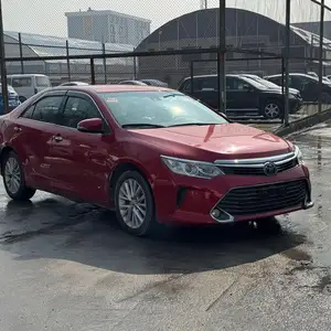 Toyota Camry, 2015