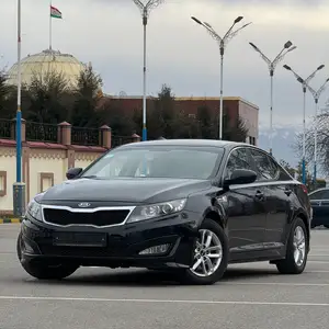 Kia K5, 2011