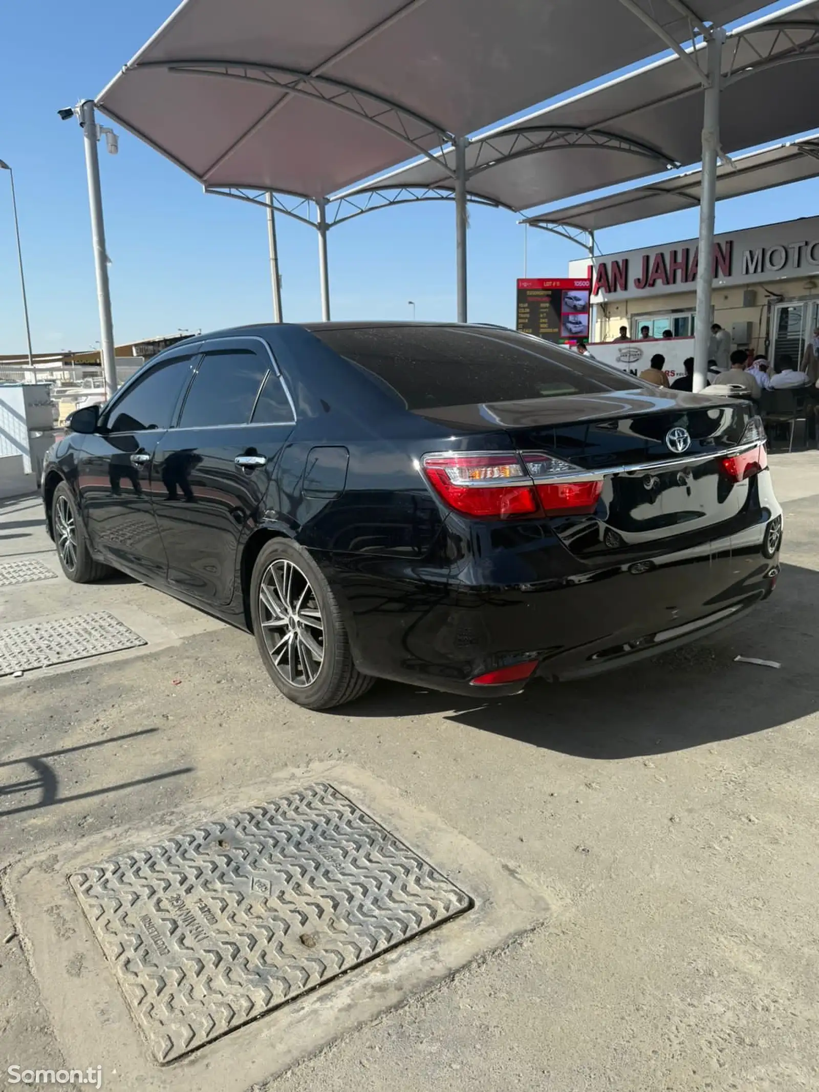 Toyota Camry, 2015-1