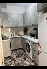 Комната в 2-комн. квартире, 9 этаж, 60м², И.Сомони-2