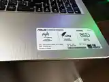 Ноутбук Asus Vivobook-8