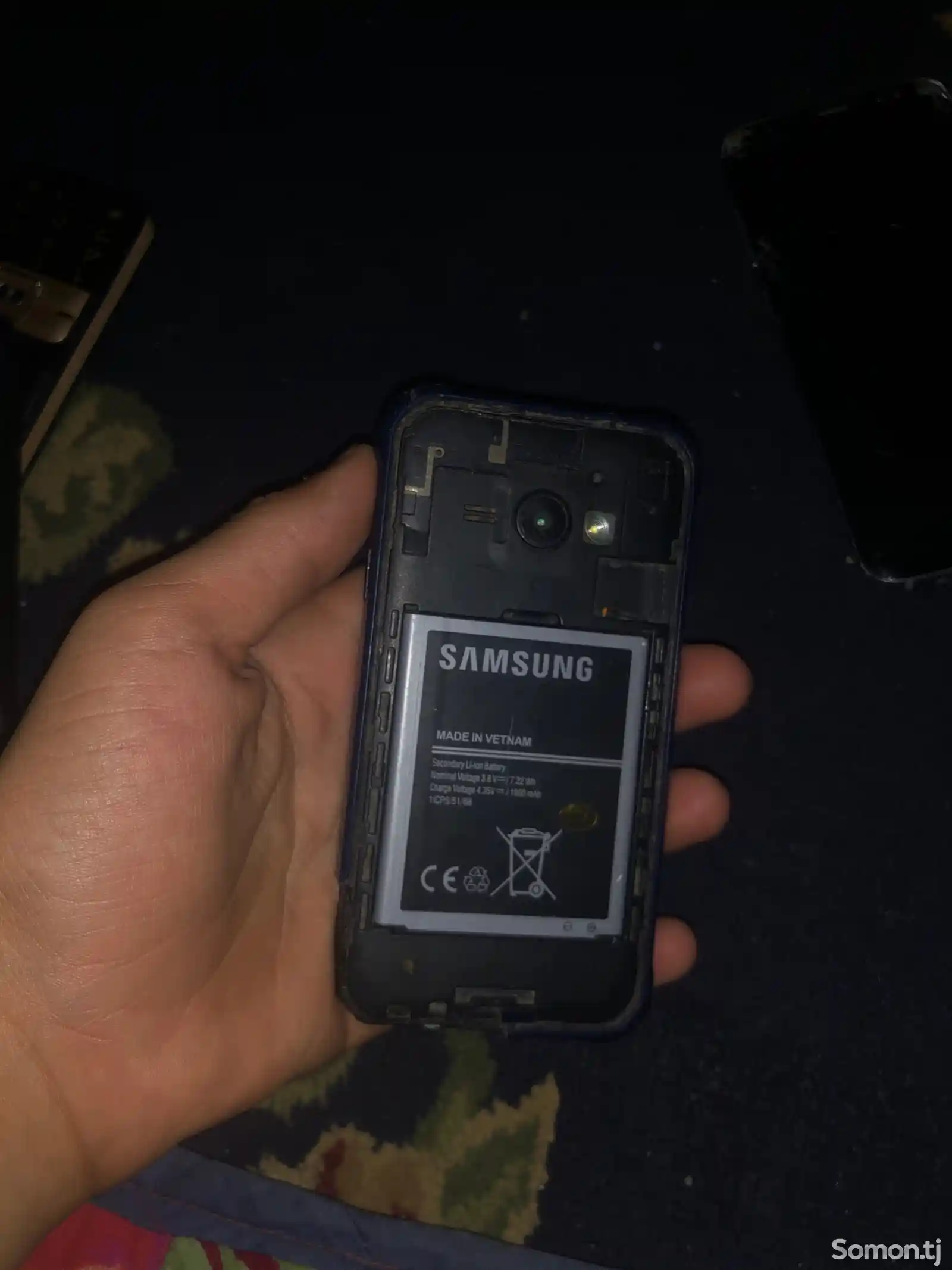 Samsung Galaxy J1 Ace-1