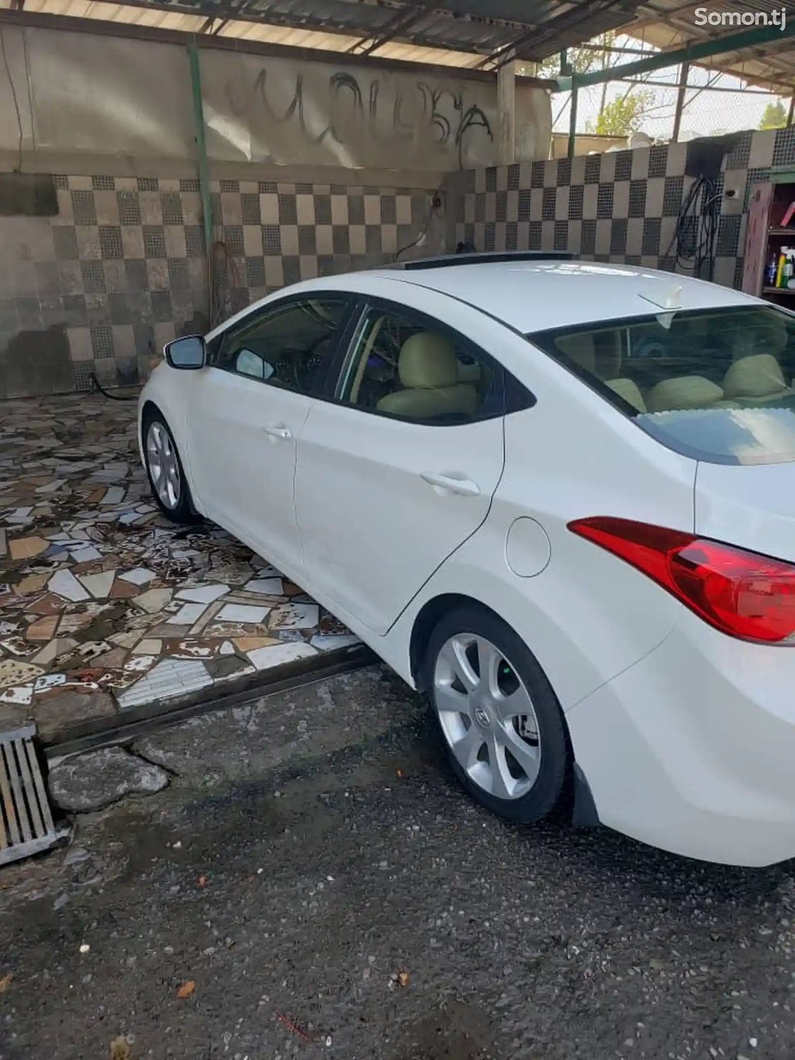 Hyundai Elantra, 2013-3