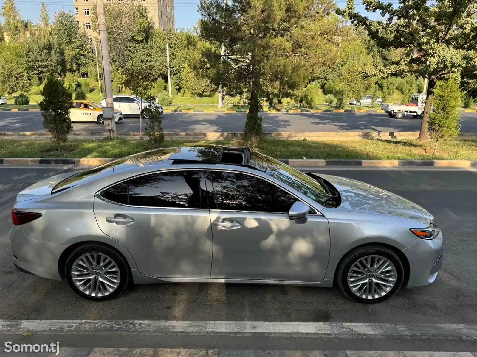 Lexus ES series, 2016-2