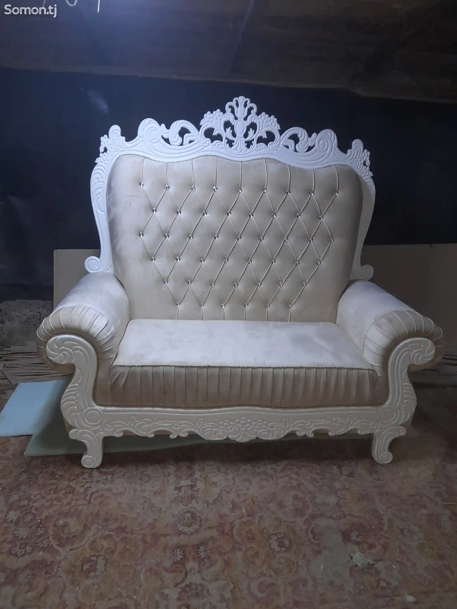 Диван и кресло для свадьбы-4