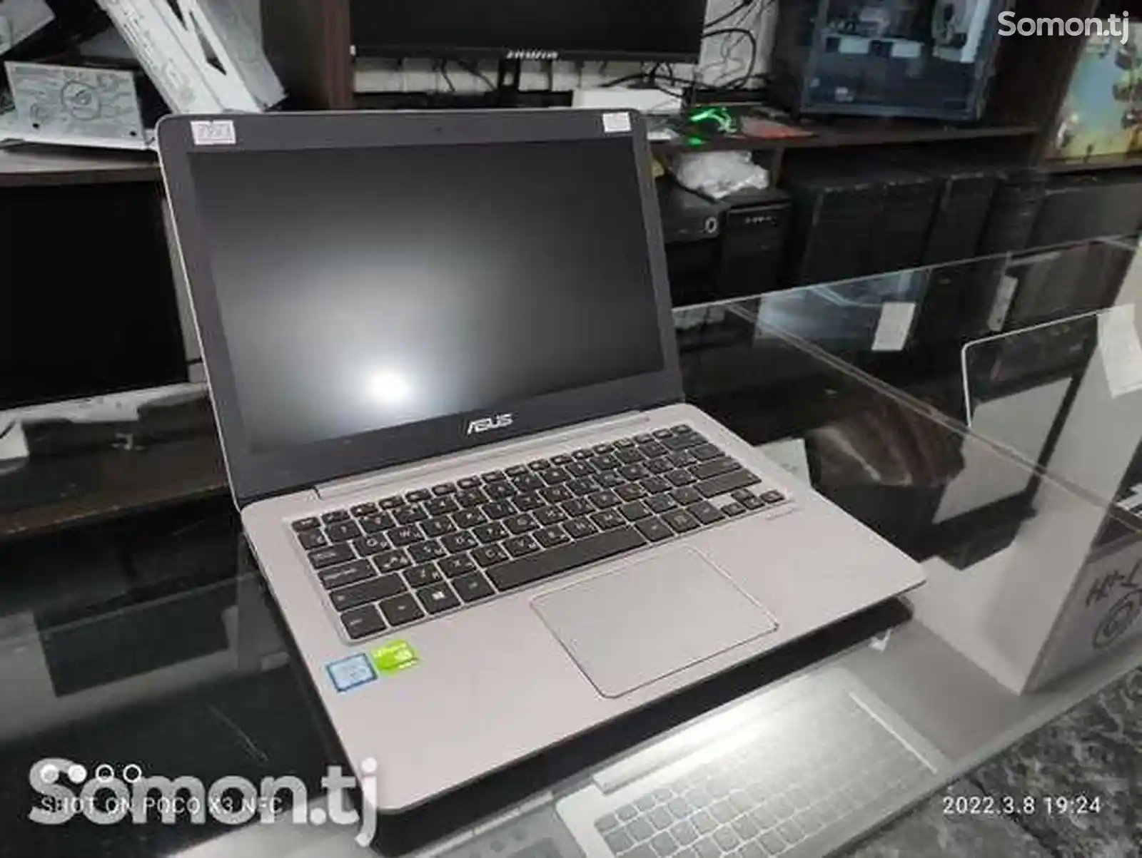 Ноутбук ASUS Zenbook UX310UQ Core i5-6200U 8GB/128GB SSD-1