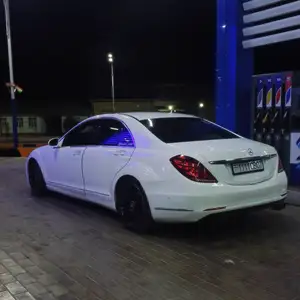 Mercedes-Benz S class, 2009