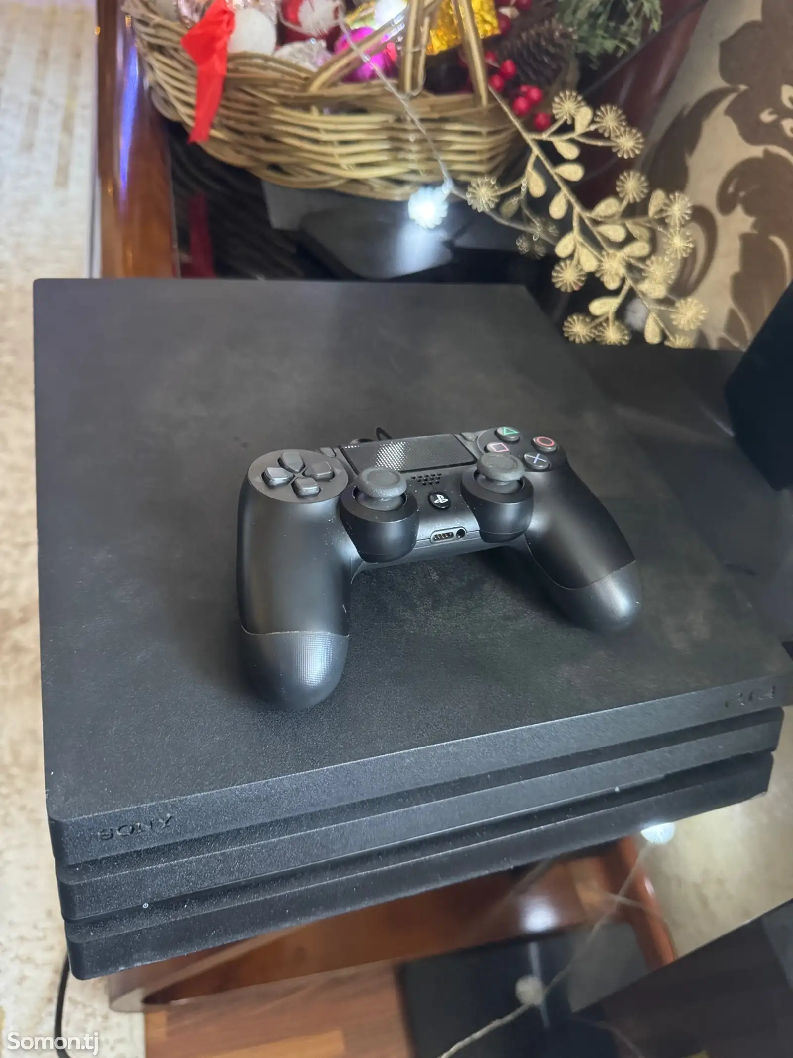 Игровая приставка Playstation 4pro 1tb-1