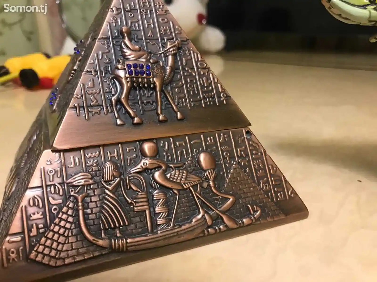 Сувенир пирамида-1