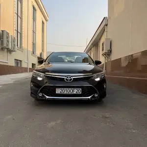 Toyota Camry, 2018