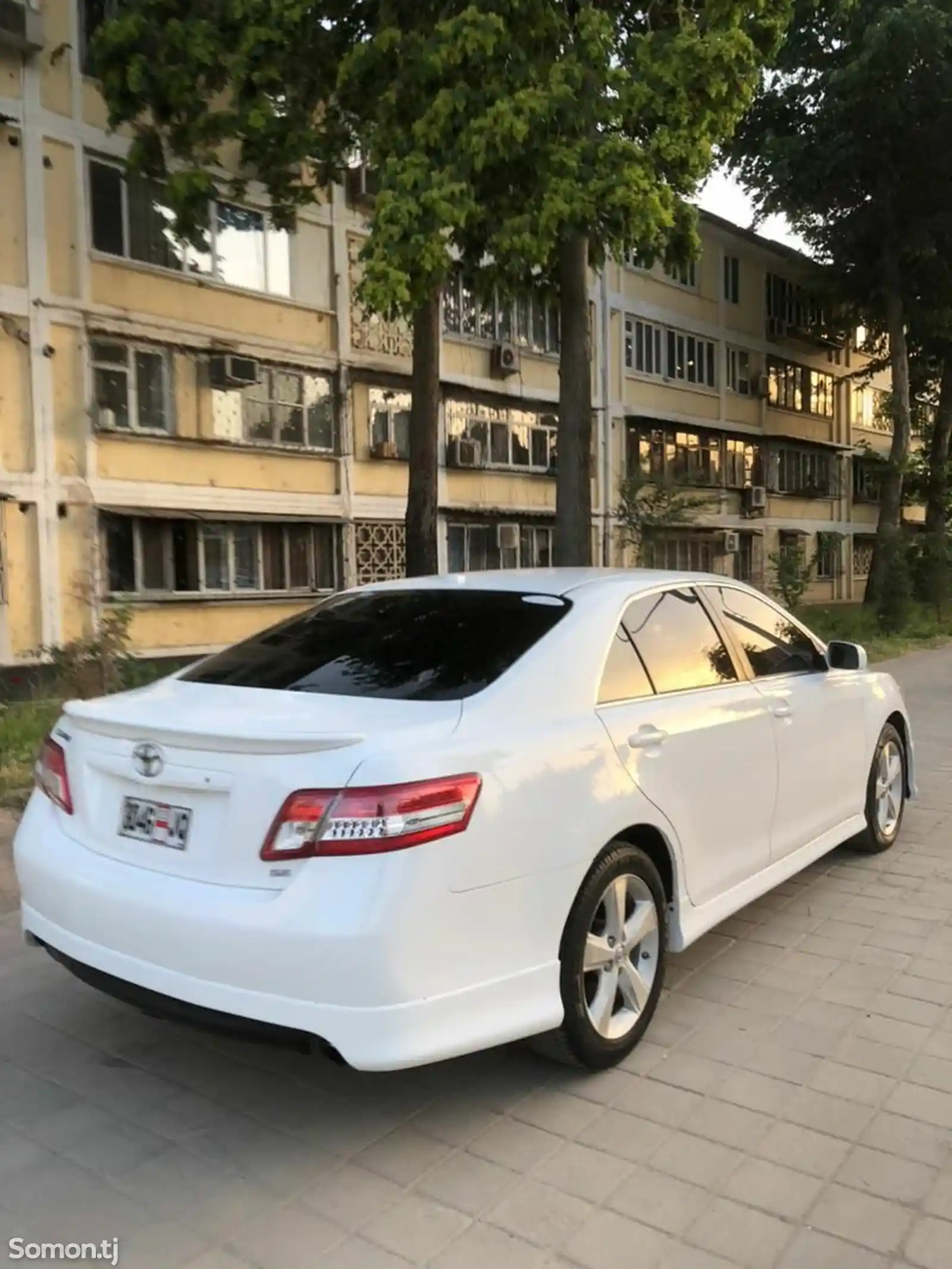 Toyota Camry, 2011-1