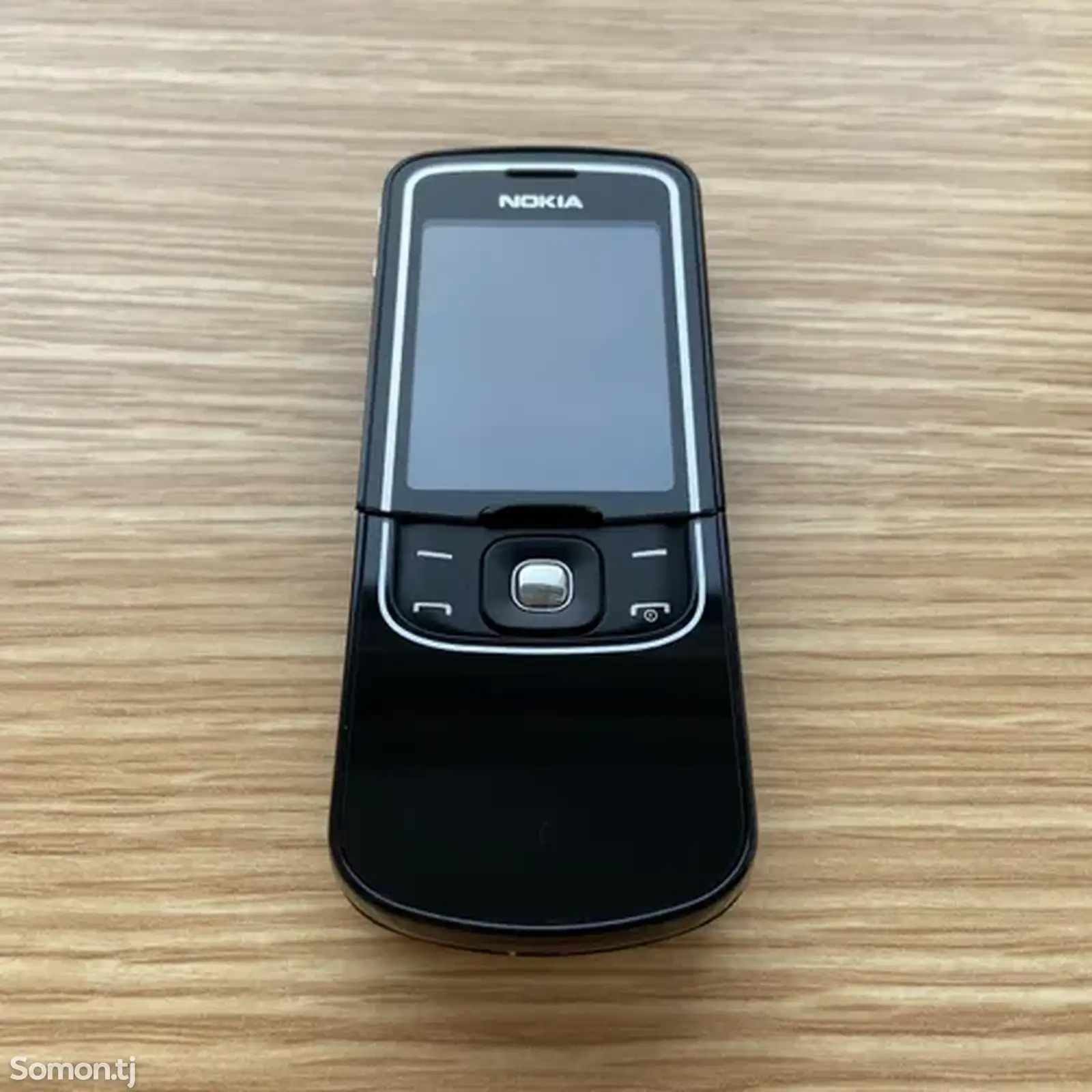 Nokia 8600