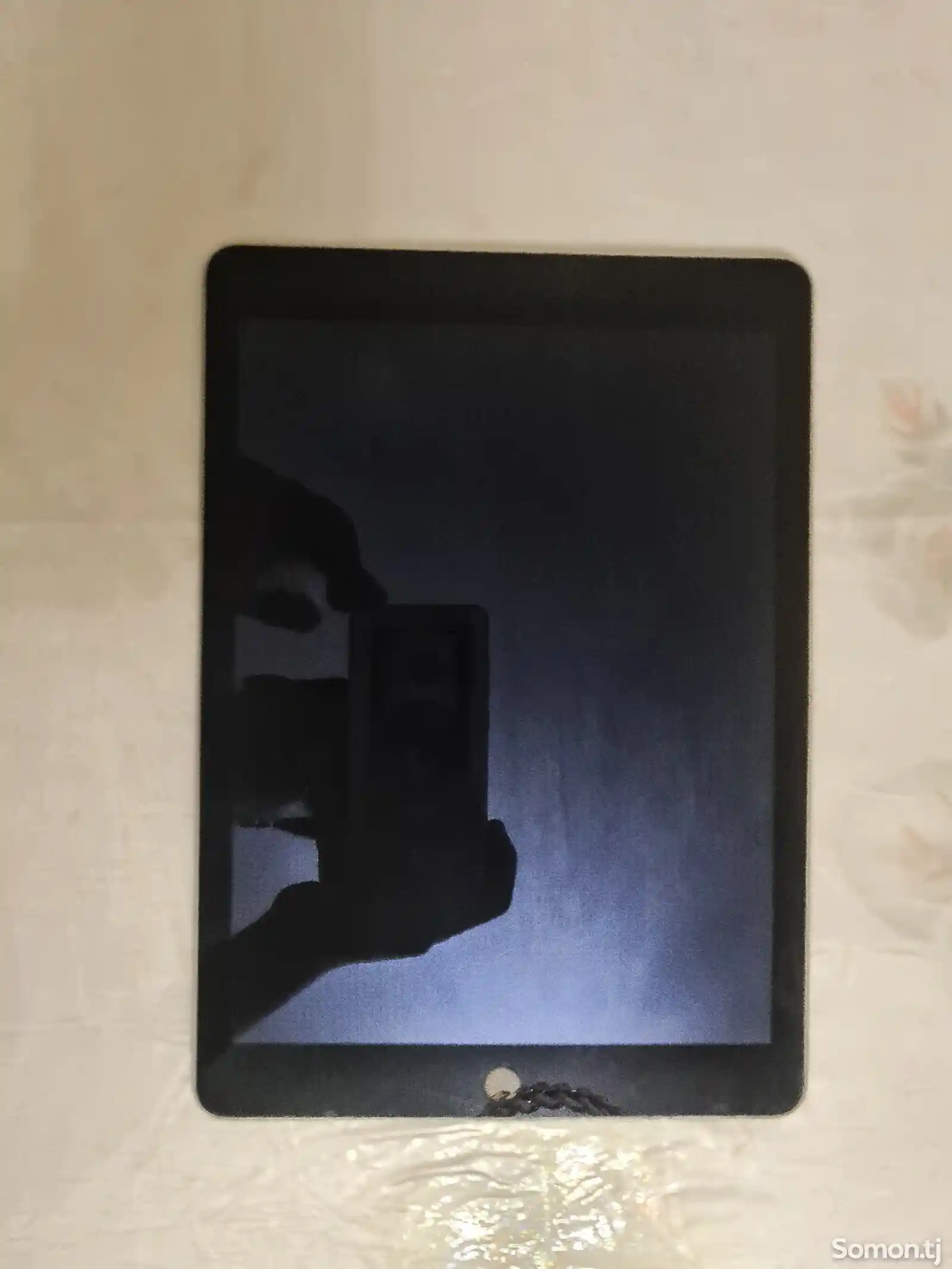 Планшет Apple iPad Air 2-1