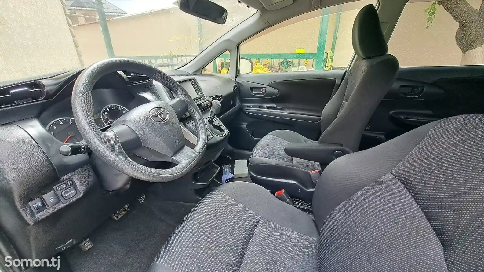 Toyota Wish, 2015-4