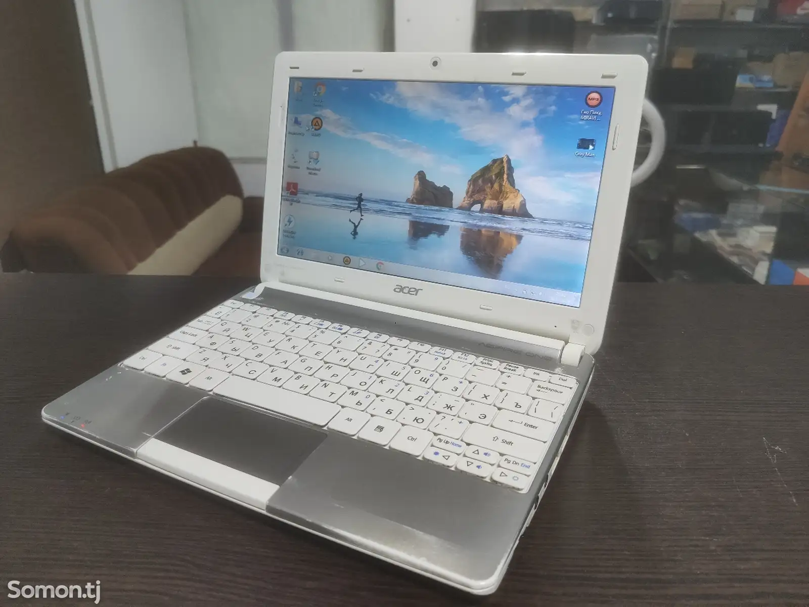 Нетбук Acer Aspire One-1