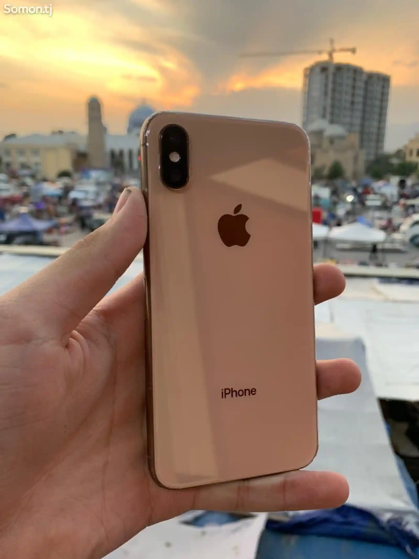 Apple iPhone Xs, 64 gb, Gold-1