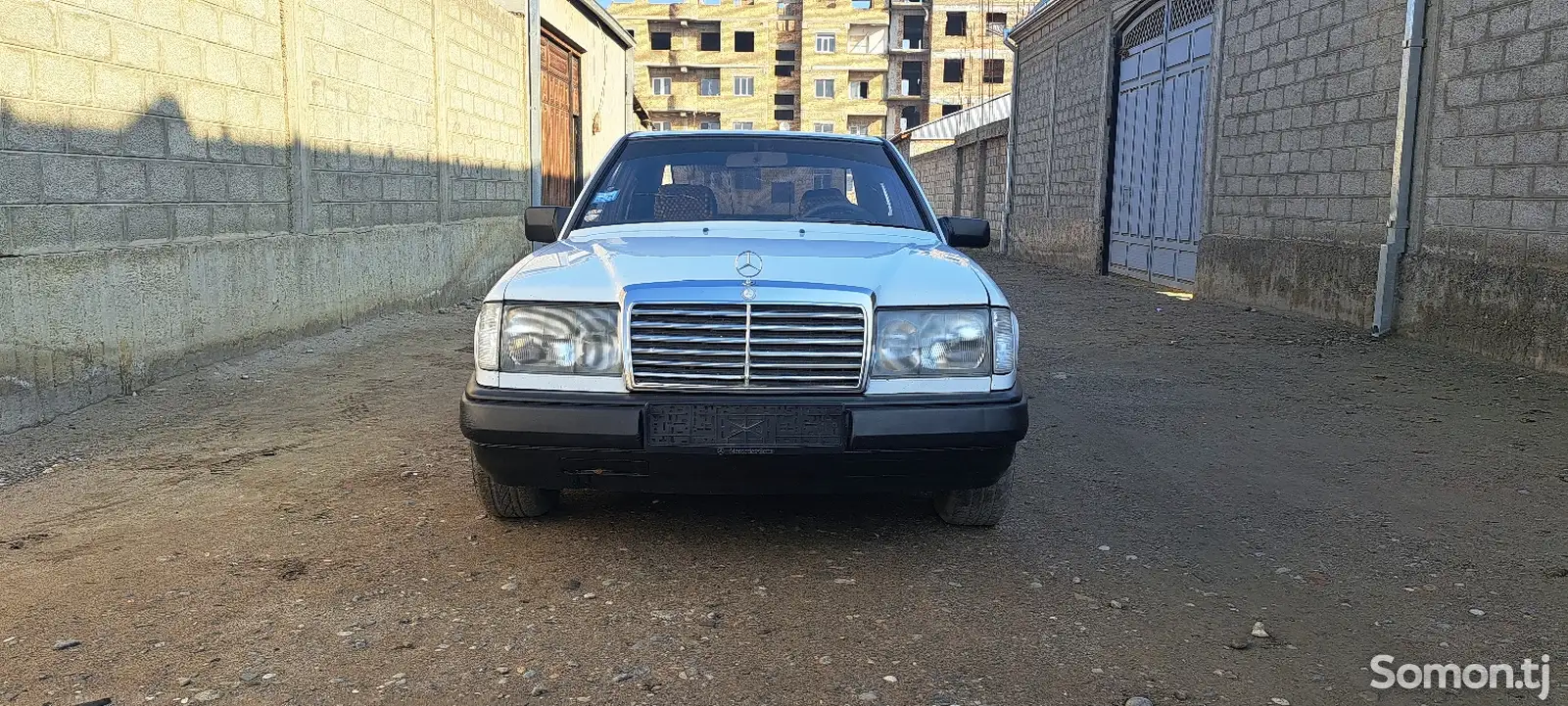 Mercedes-Benz W124, 1987-1