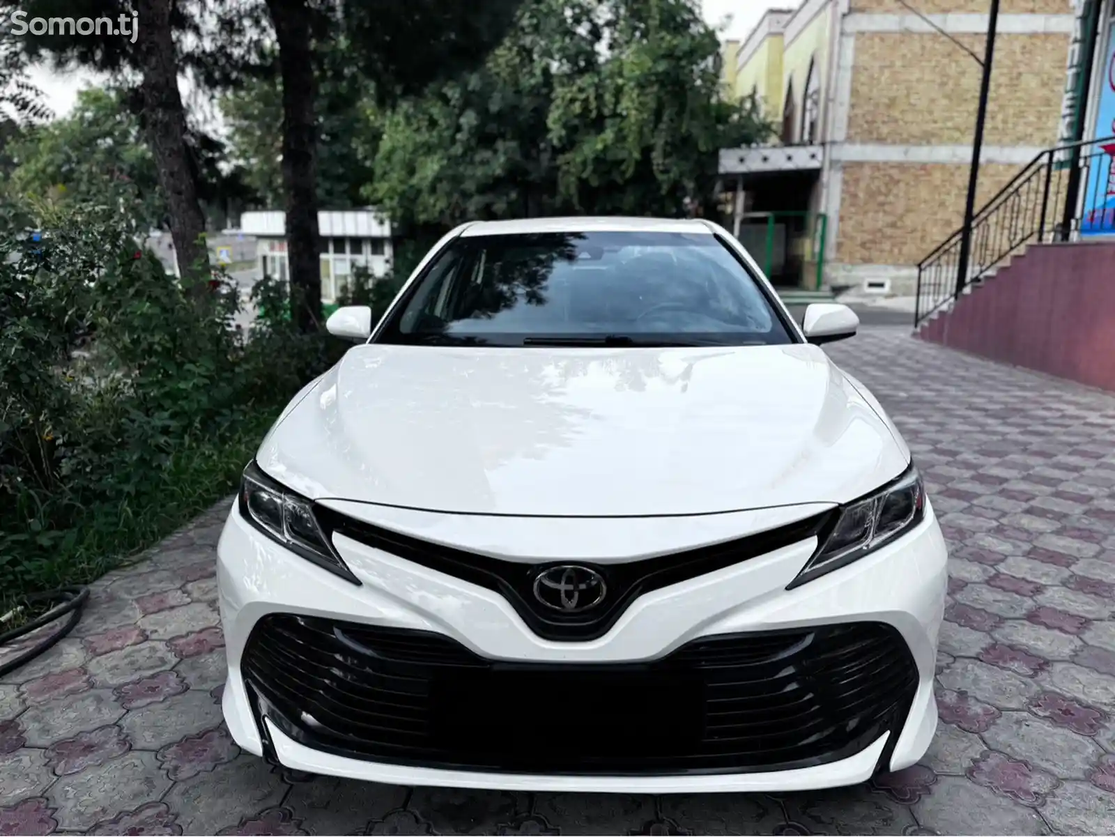 Toyota Camry, 2018-1