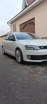 Volkswagen Jetta, 2011-2